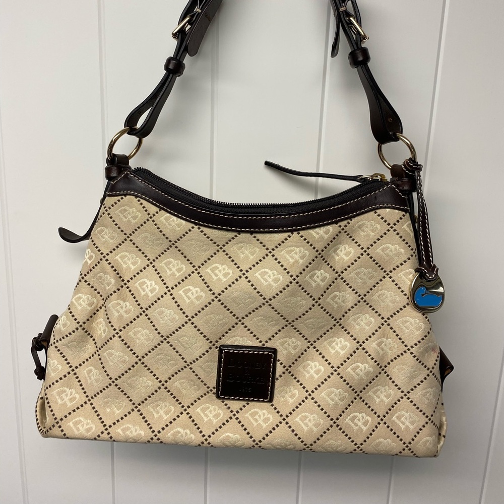 Dooney & Bourke pocketbook
